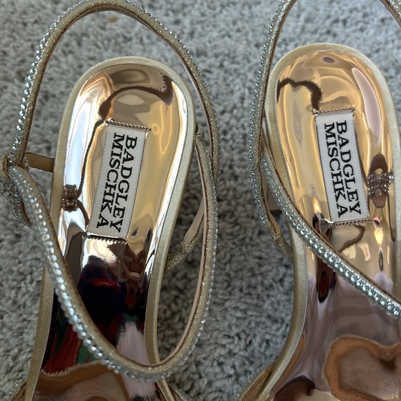 NWT BADGLEY MISCHKA
Hey Block Heel Slingback Sandals - Picture 5 of 9